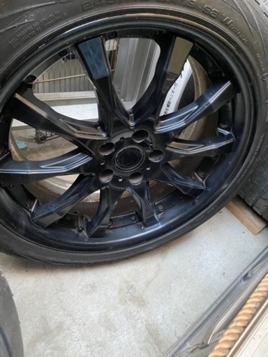車のパーツ タイヤ、ホイール