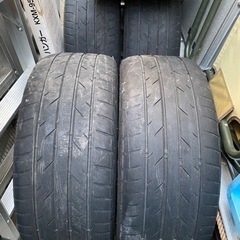 車のパーツ タイヤ、ホイールの画像