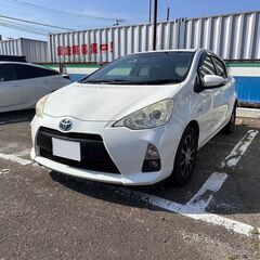 H24年式　アクア　S　車検：令和7年7月！　ナビ・フルセグTV！