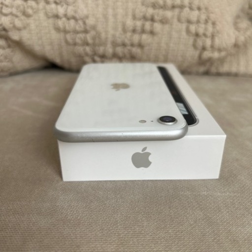 iPhone SE 第2世代 本体128GB 