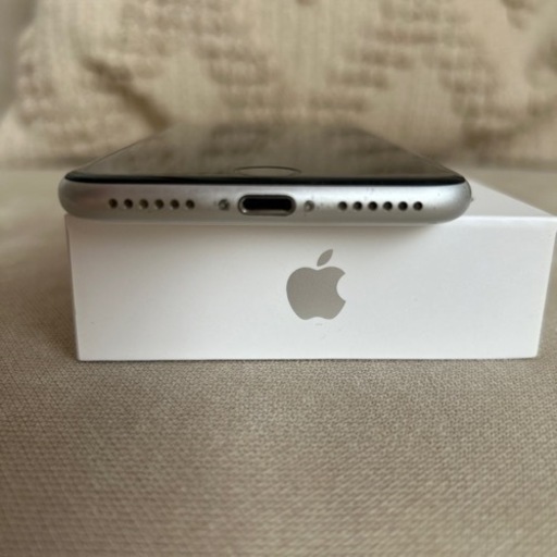 iPhone SE 第2世代 本体128GB 