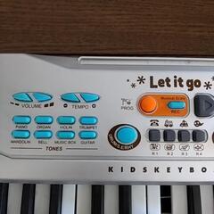 【お早めに！】おもちゃのキーボードの画像