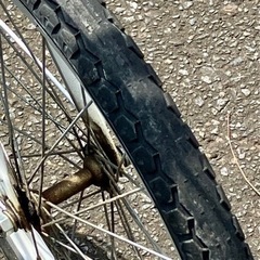 お取引感謝【宮崎県の方に】２０インチ・折りたたみ自転車・変速あり・前タイヤ山少ない・中古の画像