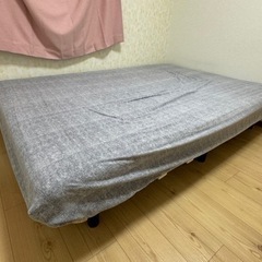 ダブルベッド