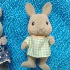 （訳あり)シルバニアファミリーうさぎ🐰セットの画像