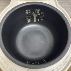 アイリスオーヤマ RC-MGA30-W ジャー炊飯器 3合の画像