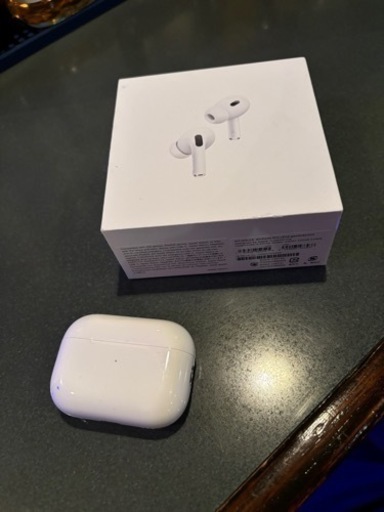 AirPods