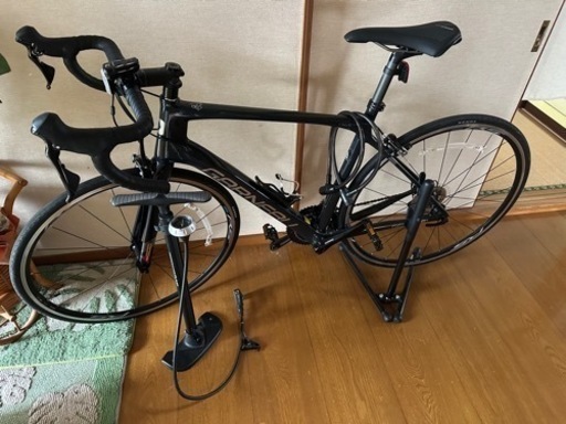 自転車 クロスバイク　ロードバイク