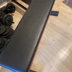 筋トレ用ベンチ、ダンベル