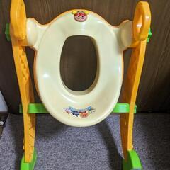 アンパンマンステップ付き補助便座の画像