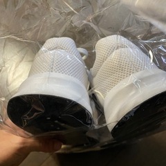 adidas　靴/バッグ 靴 スニーカーの画像