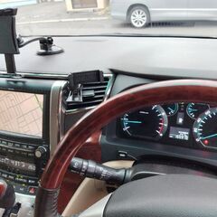 トヨタ　20アルファード　3500㏄　7人乗り　4ＷＤ　ｻﾝﾙｰﾌ　ﾅﾋﾞ　ﾊﾞｯｸｶﾒﾗ　皮/電動シート　ﾄﾞﾗｲﾌﾞﾚｺｰﾀﾞｰの画像