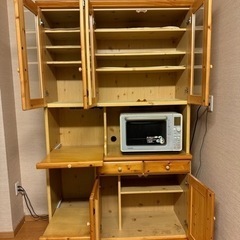 家具　キッチン収納　食器棚　コンセント有りの画像