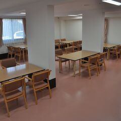 サービス付高齢者向け住宅・介護職稲募集の画像