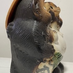 たぬきの置物の画像
