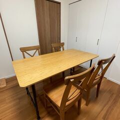 IKEAダイニングセット　テーブル＋椅子４脚