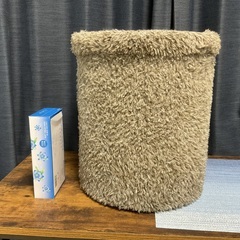 スツール　フェイクファー　ブラウン　回転　収納付き