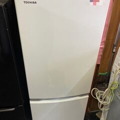 ☆中古￥11,800！TOSHIBA　153㍑2ドア冷蔵庫　家電...