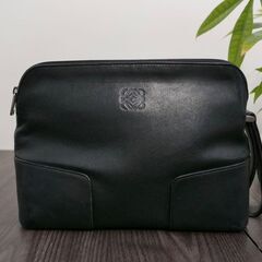 LOEWE クラッチバッグ　セカンドバッグ　ロエベの画像