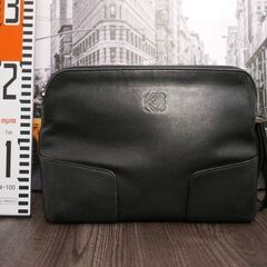 LOEWE クラッチバッグ　セカンドバッグ　ロエベの画像