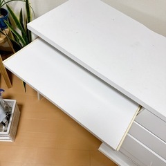 白 パソコンデスク ２年使用 ゼロ円 無料 分解済みの画像