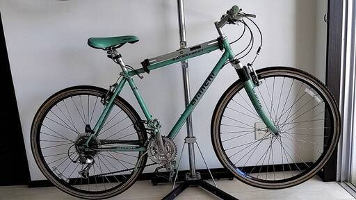?引っ越し処分?Biankiのクロスバイク