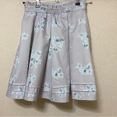 ank rouge 花柄 スカートの画像