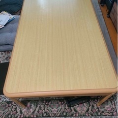 ダイニングテーブル
の画像