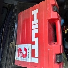 HILTI(コード式な振動ドリル)