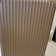 スーツケース　キャリーケースの画像