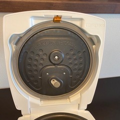 三菱　炊飯器　5合炊き　2018年製の画像