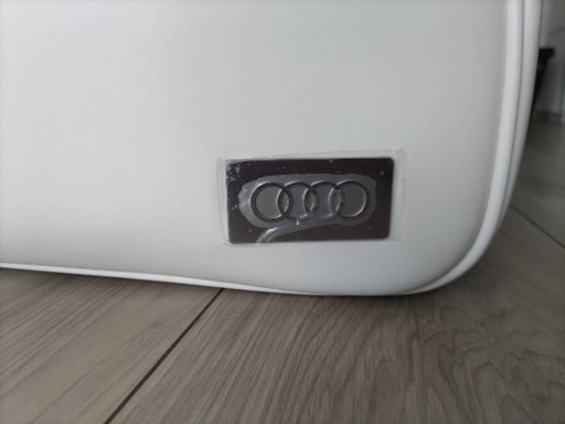 Audi ボストンバッグ（ホワイト）