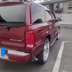 02yエスカレード　希少ワインレッド　ギブソンマフラー