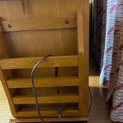 ベッドサイドデスク？の画像