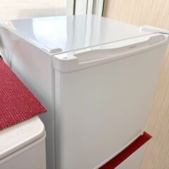 札幌 東区 simplus/シンプラス 1ドア 冷凍庫 32L 2021年製 SP-32LF1 ホワイト コンパクト 温度調節ダイヤル付き シンプル 家電の画像