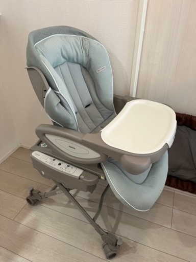 アップリカ電動ハイローチェア　　ユラリズム