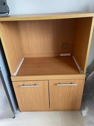 コンセント付き収納家具