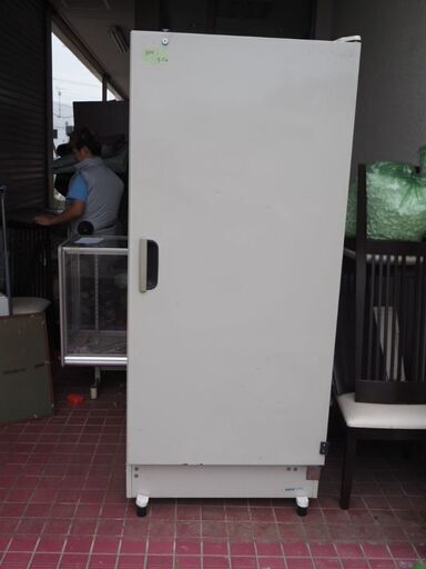 米の保冷庫、冷蔵庫、７７ｘ１７５ｘ６２