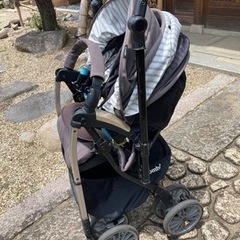 ベビーカー、コンビの画像