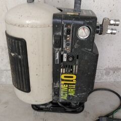 MAKITA　マキタ　コンプレッサー　60hz AC9021