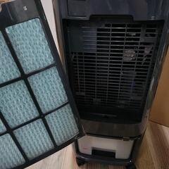 スリーアップ加湿機能付温冷風扇HC-D21022022年製 (買取