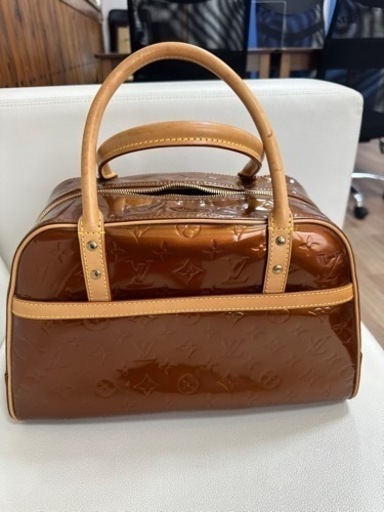 靴/バッグ バッグ ハンドバッグルイヴィトン　ヴェルニ