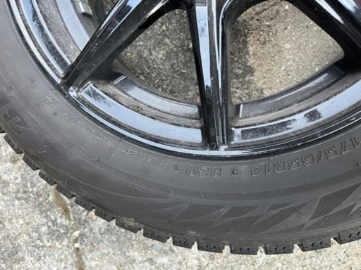ホイール付きスタッドレスタイヤ4本セット　ブリザックVRX2175/65R14