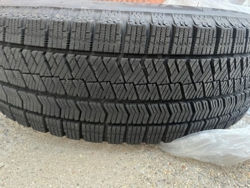 ホイール付きスタッドレスタイヤ4本セット　ブリザックVRX2175/65R14