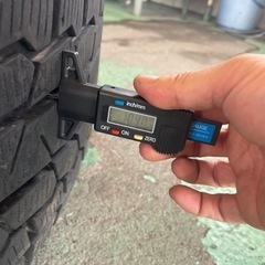 車のパーツ タイヤ、ホイールの画像