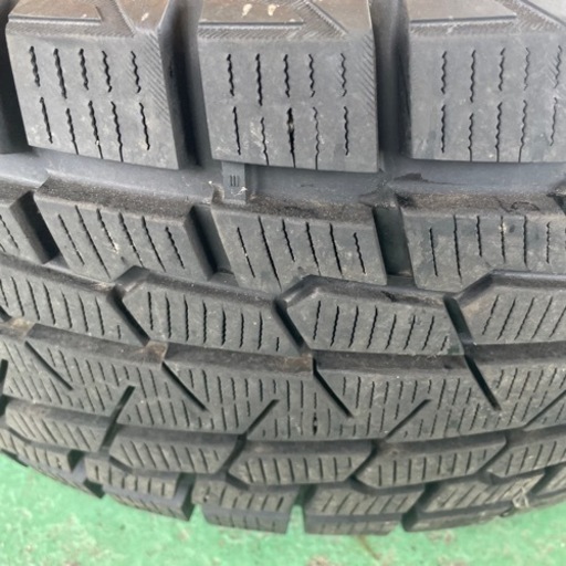 車のパーツ タイヤ、ホイール