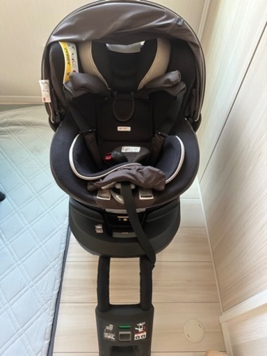 チャイルドシート　 エールベベ・クルット5i グランス【エールベベ(AILEBEBE)】[チャイルドシート 新生児 isofix 回転式