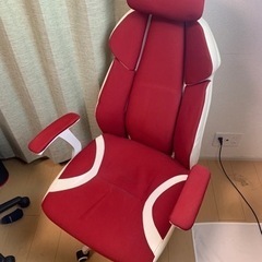 ゲーミングチェア　椅子