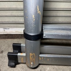 アルミ製伸縮式ハシゴ 脚立の画像