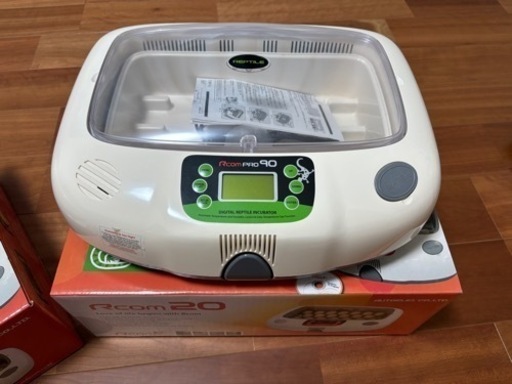 爬虫類用孵卵器レプタイルプロ90 ジュラゴン
